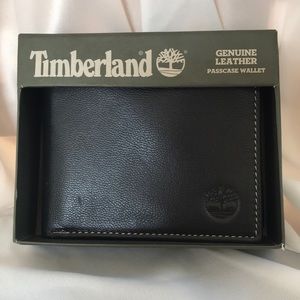 NWT Men Timberland Genuine Leather Wallet